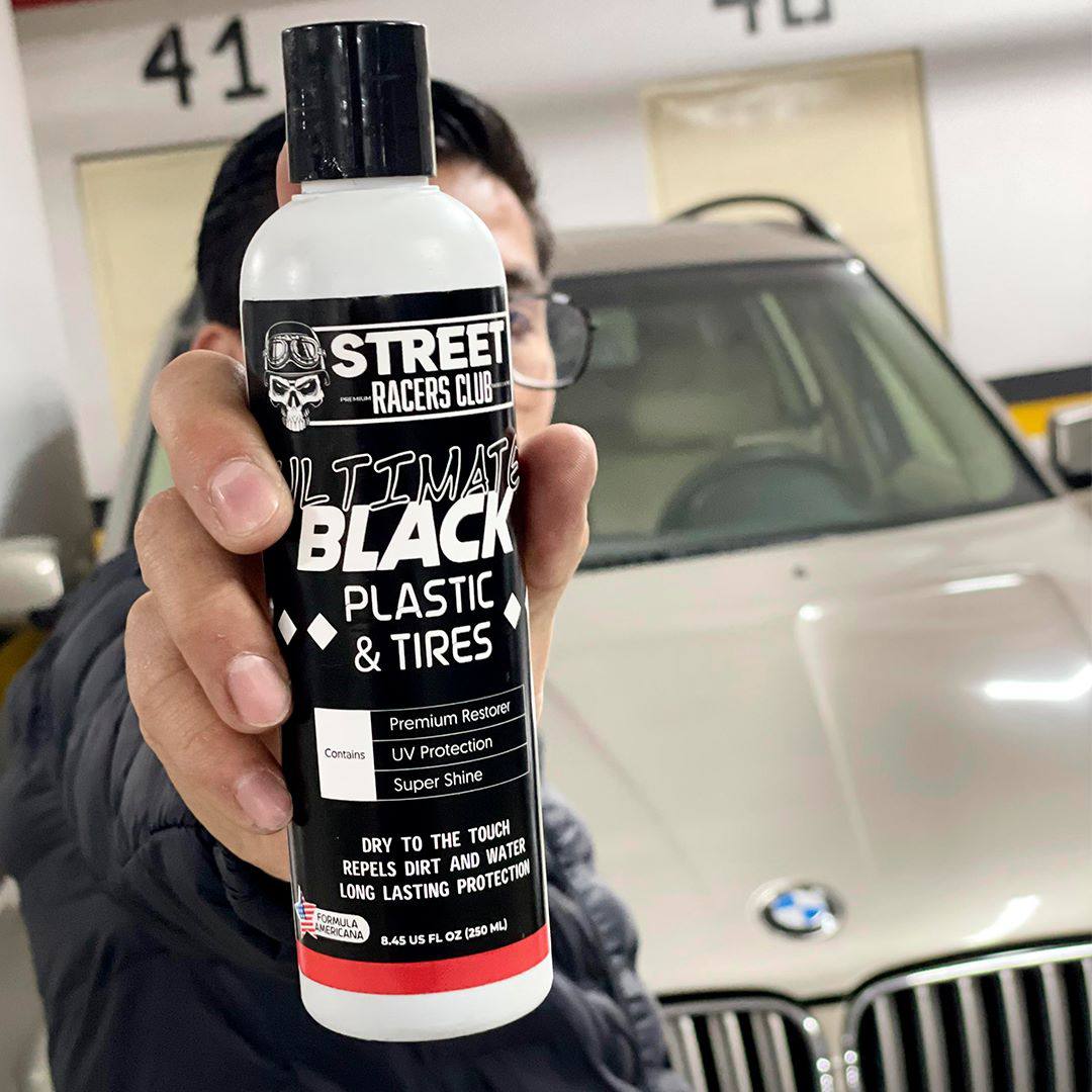 Black Plastic® Restaurador de partes negras para vehículos